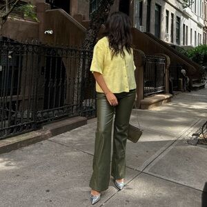 NWT ZARA BLOGGERS FAVORITE OLIVE PANTS 🍸
